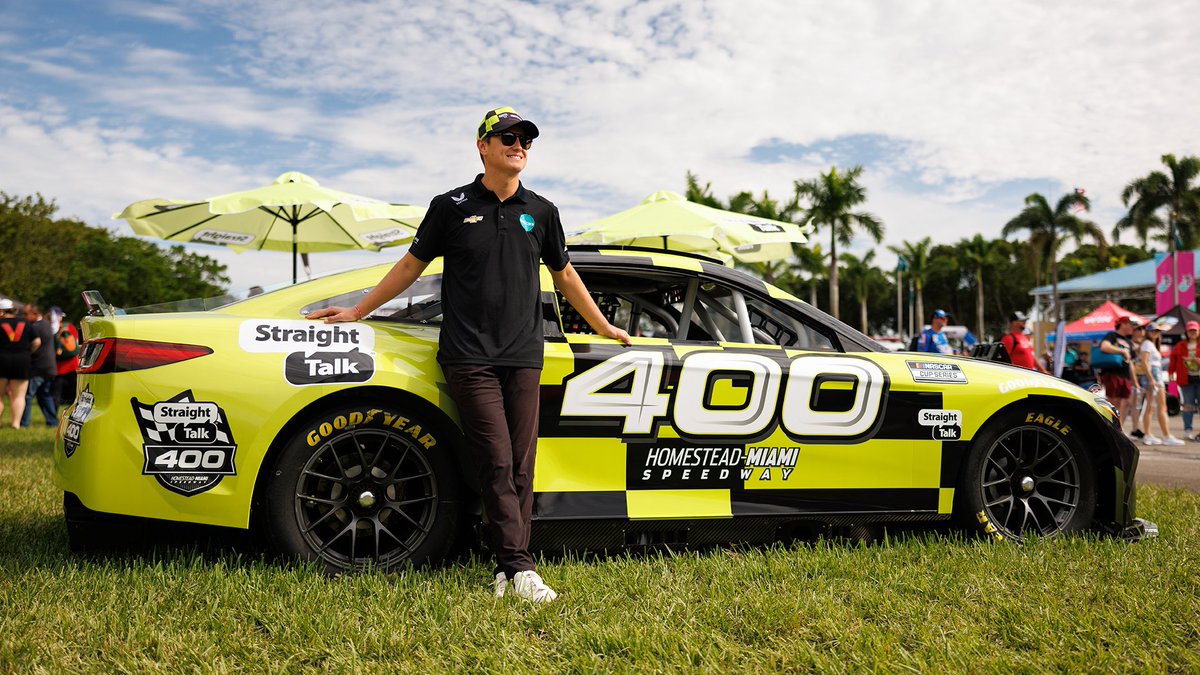 horizon_se_'s tweet photo. 🏁 We drove REAL UNLIMITED and FRONTLINE to first ☝🏻 in NASCAR fans’ minds.

HS&E helped activate Straight Talk—plus Verizon Frontline—at Homestead-Miami Speedway for the brand’s first race entitlement: The Straight Talk Wireless 400 in the NASCAR Cup Series Playoffs.

From the physical challenges it takes to be a first responder to the real, unlimited ways Straight Talk makes it easier to be a fan — such as prize dispensing vending machines and branded golf cart taxis — attendees were connected to surprises, giveaways, and touch points that made the big race all the more delightful.

STRAIGHT to the front! 🛞