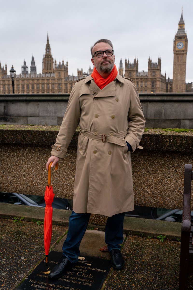 spybrary's tweet image. Which famous spy wrote a memoir titled &apos;Never Judge A Man By His Umbrella?&apos;

#spybrary #espionage #spyhistory