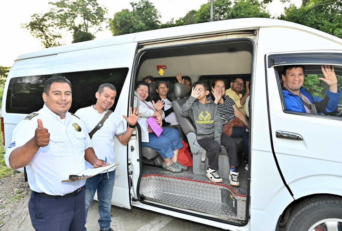 ¿Planeas organizar excursiones a Guatemala vía terrestre para el Festival de las Flores?

Recuerda, con Migración El Salvador debes hacer el registro de pasajeros con anticipación para evitar multas y atrasos el día del viaje.

Haz el prechequeo presencialmente o en línea 👉
