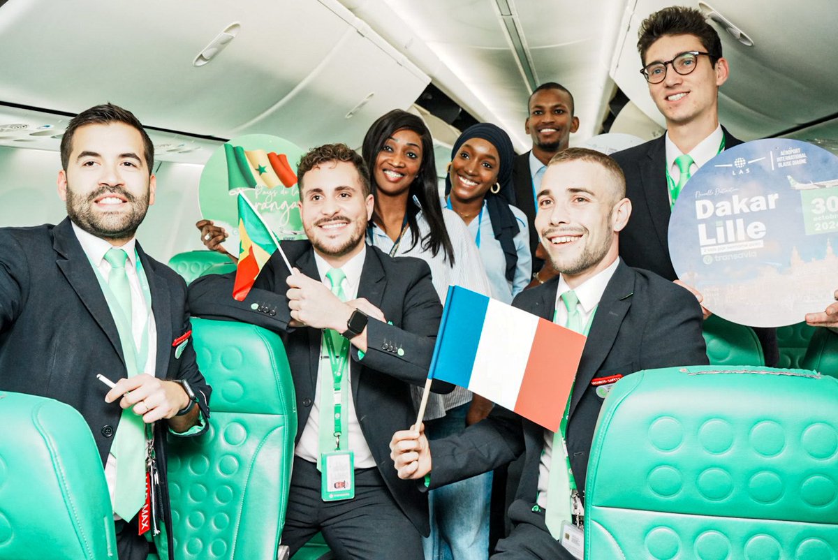 DKaeroport's tweet photo. Nous avons eu le plaisir d'accueillir en cette fin de matinée le vol inaugural Lille-Dakar compagnie @transaviaFR.
#las #aibd #aeroportdelille #transaviafr #dakar #lille #voyage #destinatiinsenegal https://t.co/SqQiPMtJ6w