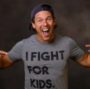 ADDITIONAL Family Jay Night Special Event Featuring  Joe Beckman Wednesday, November 13th - 6:30 pm
High School Gym
Join us as we hear international speaker Joe Beckman! Known for his humor, authenticity, and heartfelt stories, Joe shares a powerful message.
#MJaysMasterpiece