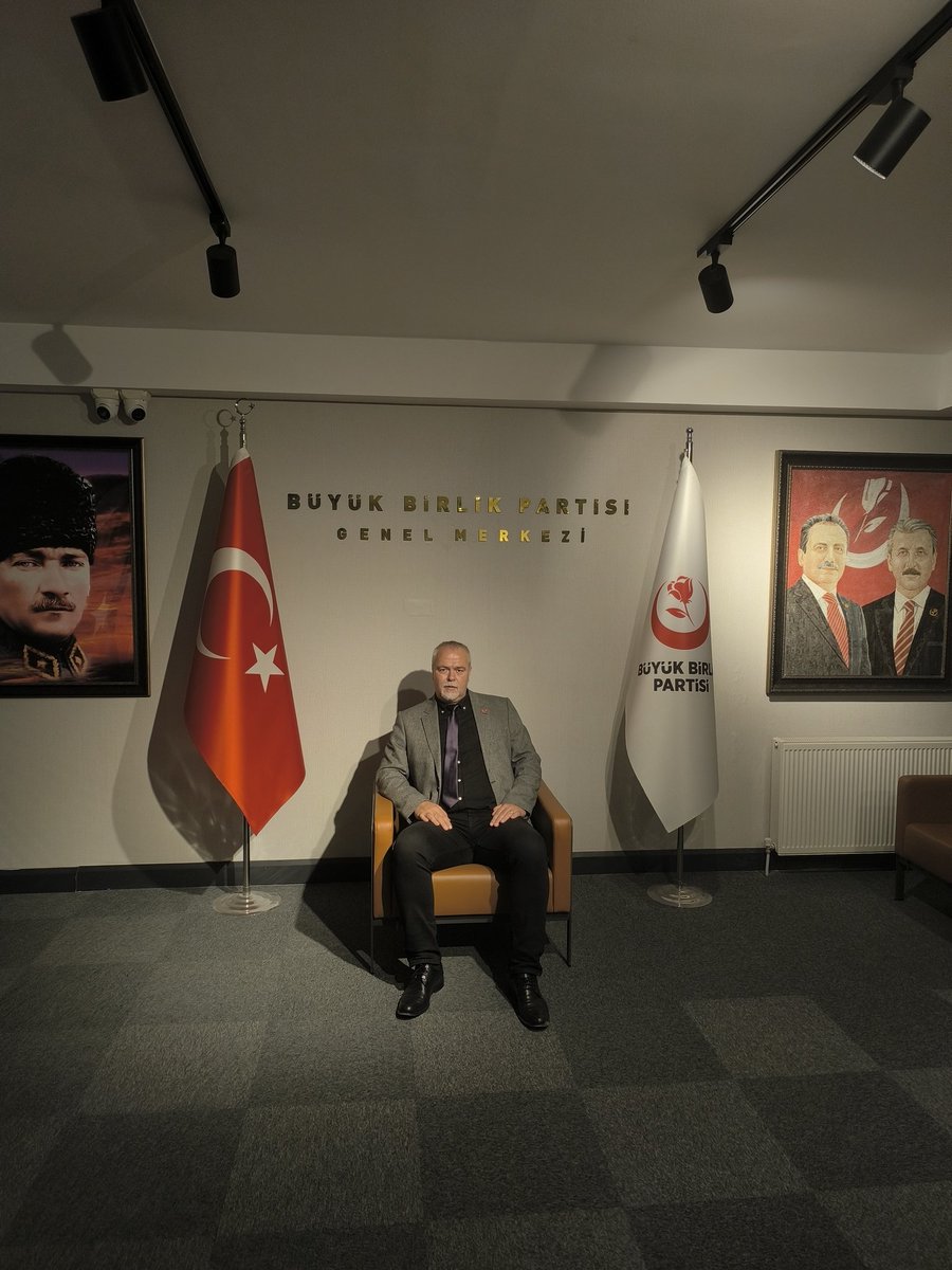 selcukem's tweet photo. Dedik ya dava kardeşim, biz partilerin hepsi ile görüşürüz. Bizim partimiz belli 3308...
Emeğin Değeri Yok
#ÇırakStajyerAdalettenMahrum https://t.co/Wv0EhUUK5N