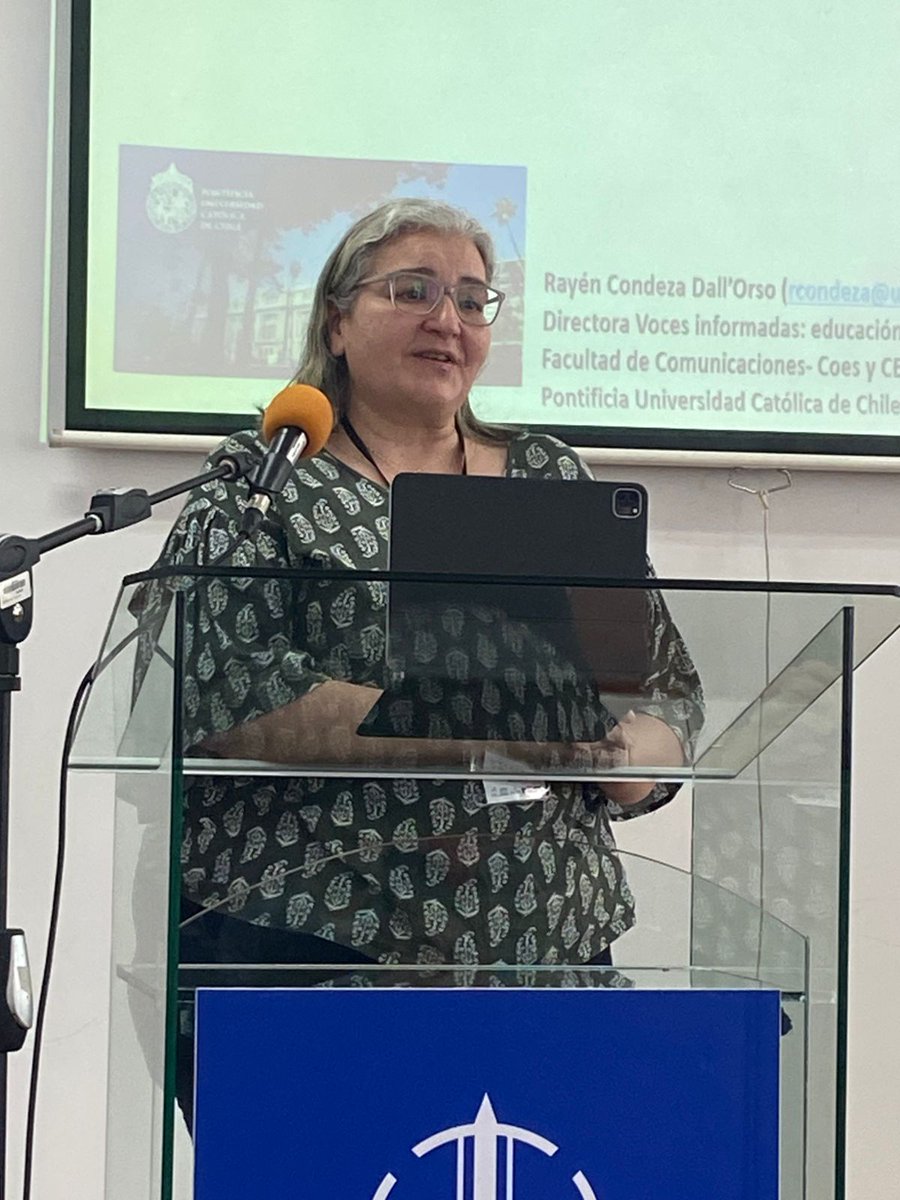 OdeComPUCE's tweet photo. #PanelAMI 👩💻 Es el turno de la profesora Rayén Condeza de la Facultad de Comunicaciones de la Pontificia Universidad Católica de Chile. Ella nos habla de cómo empoderar a las audiencias y los usuarios.
Síguenos 📽️ https://t.co/JUAJCBATae
#globalMILweek #MILWeek #AMI https://t.co/jFAd3zWR8S