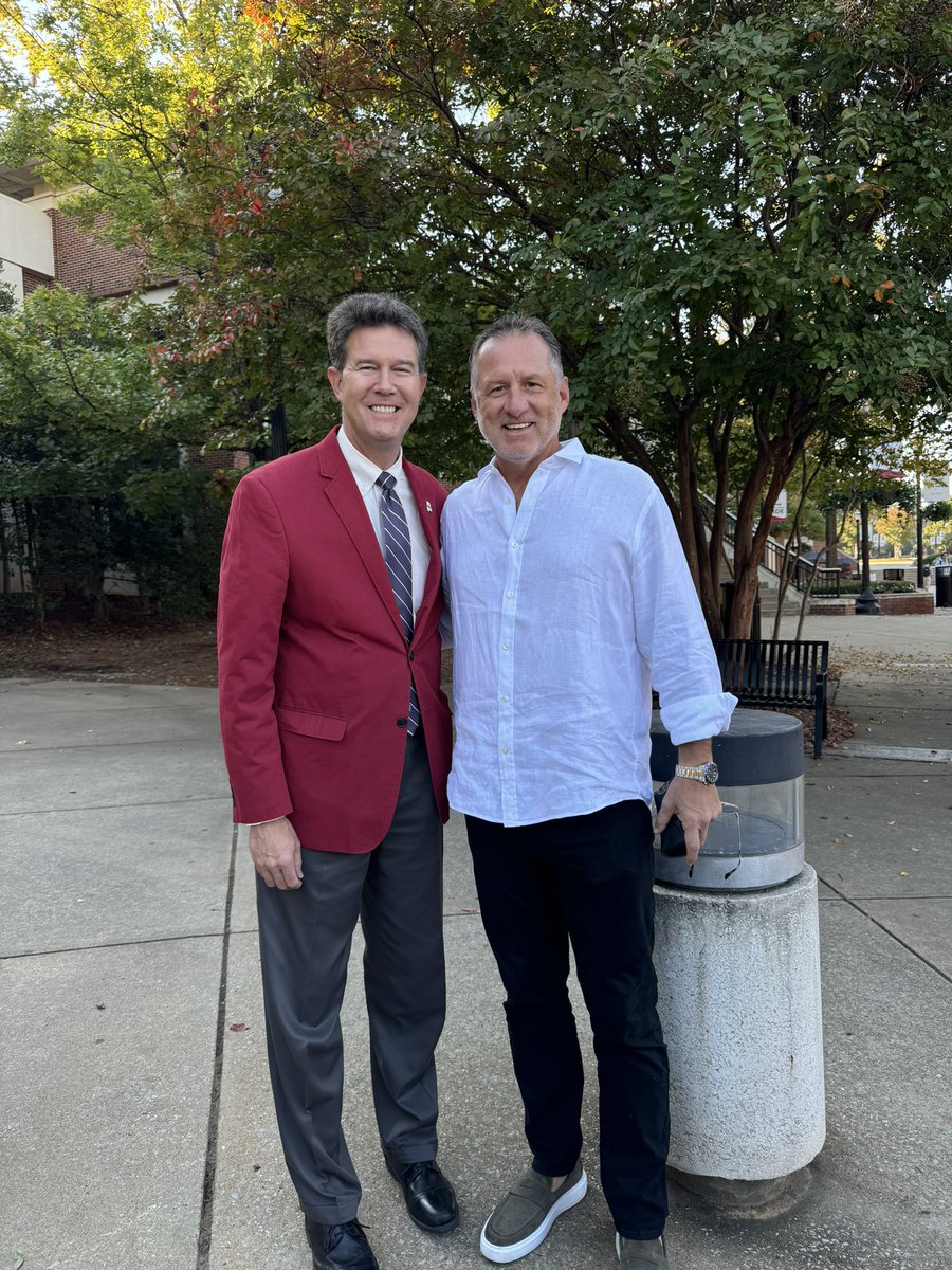 JohnHMerrill's tweet photo. This weekend, it was great to see my friend #MarkGottfried on campus at The University Of Alabama! We have been friends for more than 40 years dating back to our time at #TheCapstone! He has done a tremendous job as an collegiate basketball coach! I’m very proud of him! #All67 https://t.co/BAy9xJeanJ