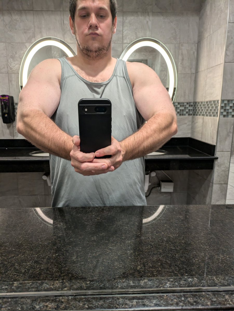 ross_write's tweet image. 