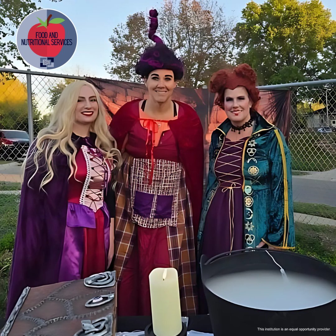 bssdschoolmeals's tweet photo. ๐ Our kitchen staff from Daniel Young Elementary and @tuebssd joined in on the fun at their buildingsโ trunk-or-treat last night! Serving smiles and Halloween spirit to our amazing school community! ๐ฌ๐ป
@BSSDnews #WeAreBSSD #BluespringsMO #Bluespringsmissouri https://t.co/cGV3GkeL7D
