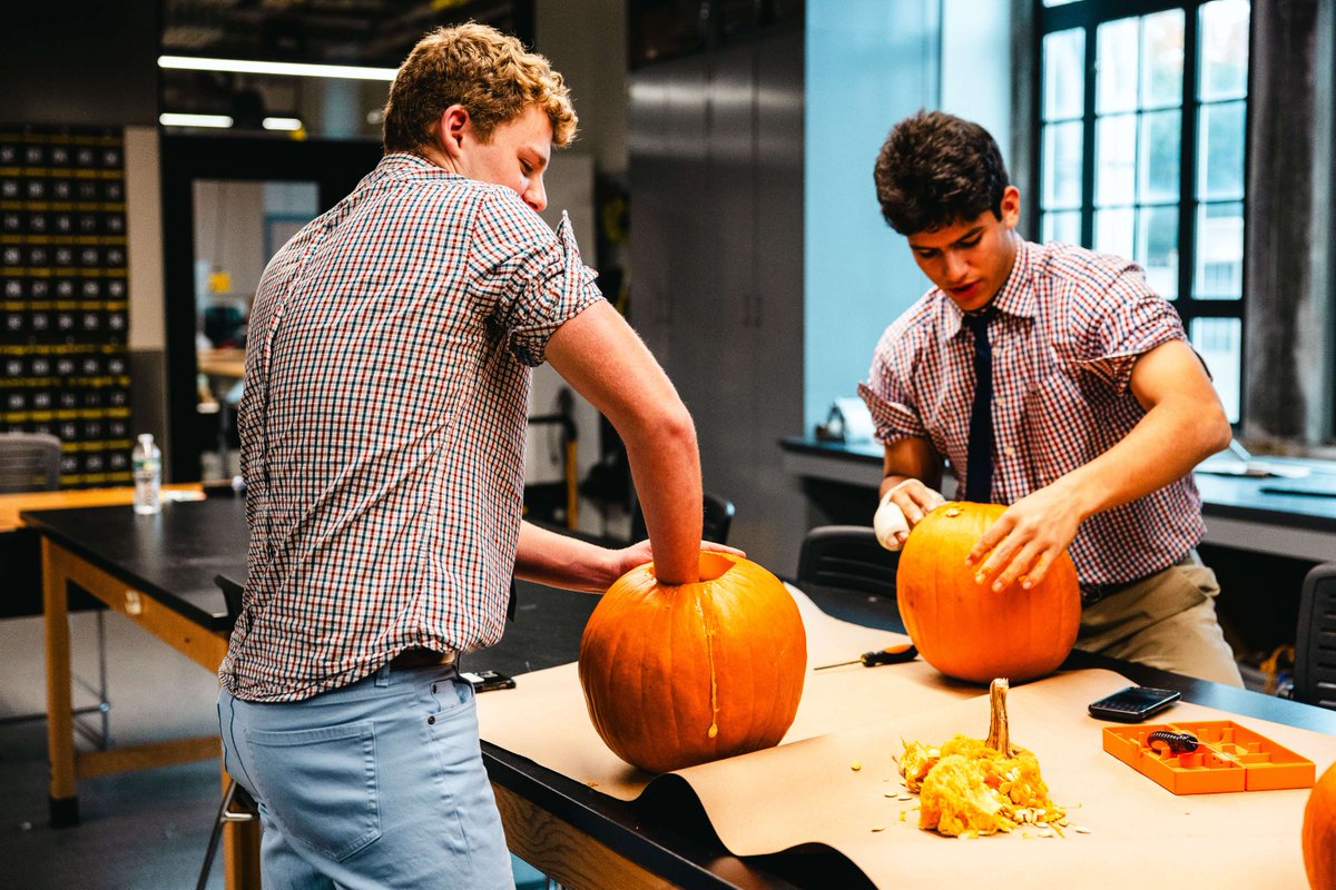 fairfieldprep's tweet image. Mr. Fosse-Previs’s Studio Art Class were in the Halloween spirit as they laser engraved and carved pumpkins in the McLeod Innovation Center! 🎃

#beignited #ourcommonhome #PrepSTEM #prepbrotherhood #halloween