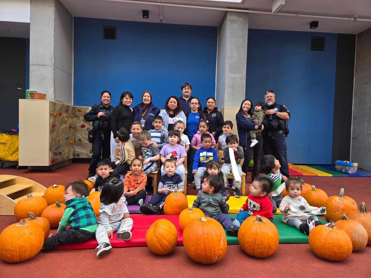 SFPD Mission Station (@sfpdmission) on Twitter photo Mission Station Officers were happy to visit Mission Neighborhood Centers, Inc / Early Head Start and deliver some pumpkins for Halloween. <a href="/SFPD/">San Francisco Police</a> <a href="/SFPDCares/">SFPD Cares</a> Mission Station Officers were happy to visit Mission Neighborhood Centers, Inc / Early Head Start and deliver some pumpkins for Halloween. <a href="/SFPD/">San Francisco Police</a> <a href="/SFPDCares/">SFPD Cares</a>