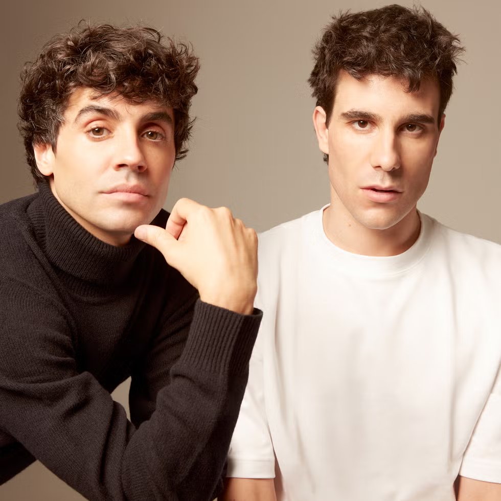 Estamos pensando en LOS JAVIS y en LA CÁTEDRA DE SAN PEDRO.
Comienza #BuenDíaGorilas!!! con <a href="/AleidaSavi/">Savi</a> <a href="/tuministro/">Benjamín E. Morales</a> <a href="/Gastorgap/">Gabriela Astorga</a> y <a href="/pizzafrianofm/">Julián Cicero</a>.
En vivo en X. Y en:
PATREON: patreon.com/todomenosmiedo
NoFM: nofm-radio.com