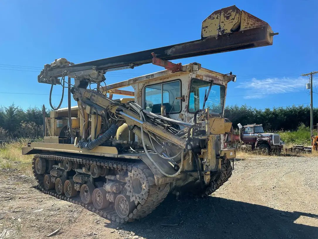 Nisstro's tweet image. Rock drilling sherman!!!