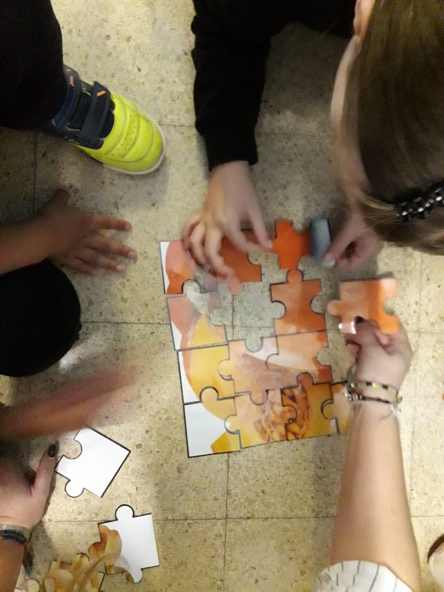 🍂✨ hem celebrat la Castanyada amb moltes activitats divertides! Hem gaudit d'una gimcana de tardor i, per descomptat, no han faltat les castanyes. A l'àrea d'anglès, també hem treballat el Halloween amb jocs i manualitats espantoses. 🎃👻#ADNprim #Castanyada #Cultura