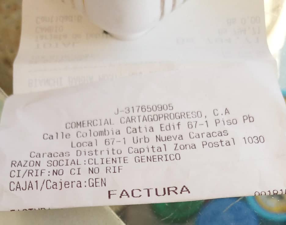 Pavkacevedo's tweet photo. @SENIAT_Oficial Muy buenas tardes en este local comercial , aumentan todos los días los precios en Bolívares gracias https://t.co/MLHmNG7UaA