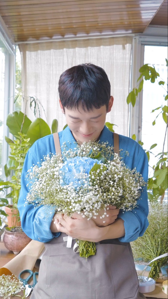 سالگرد چنبکشیهه
#8YearsWithEXOCBX 
#8YearsWithCBX
#Chen #Baekhyun #Xiumin <a href="/BAEKHYUN_INB100/">BAEKHYUN_official</a> <a href="/XIUMIN_INB100/">XIUMIN_official</a> <a href="/CHEN_INB100/">CHEN_official</a> <a href="/weareoneEXO/">EXO</a>