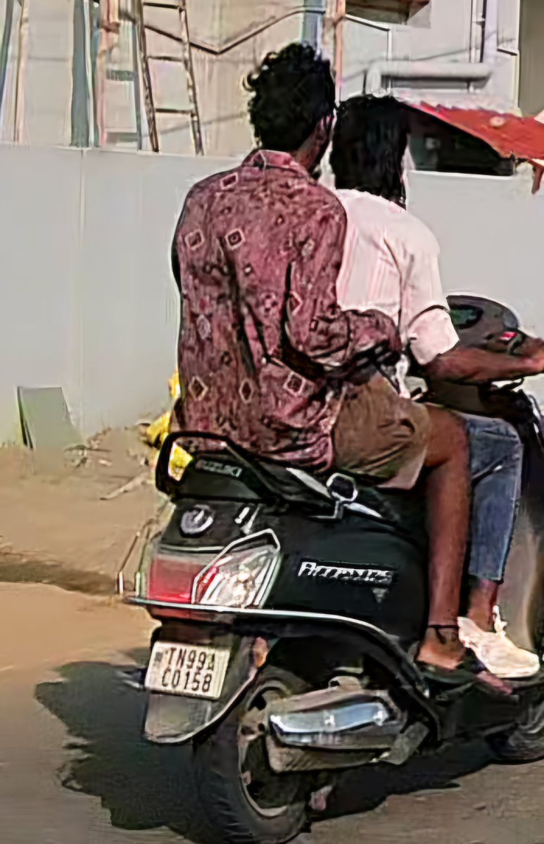 scorpienez's tweet photo. @policecbecity @Cbe_Dist_Police Earlier today, a duo on Suzuki Access scooter (TN99AC0158) were throwing crackers in front of vehicles. I am attaching footage from the front and rear dash cams for your action.
Location:chettipalayam road
#coimbatorecitypolice
#Coimbatore
#cbe https://t.co/X12RYQCqtO