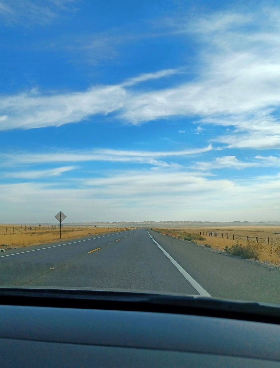 KanokoAway's tweet image. 内陸へ向かうハイウェイ。
カリフォルニアはどこまで行ってもカリフォルニアだ…😑 
#Route41