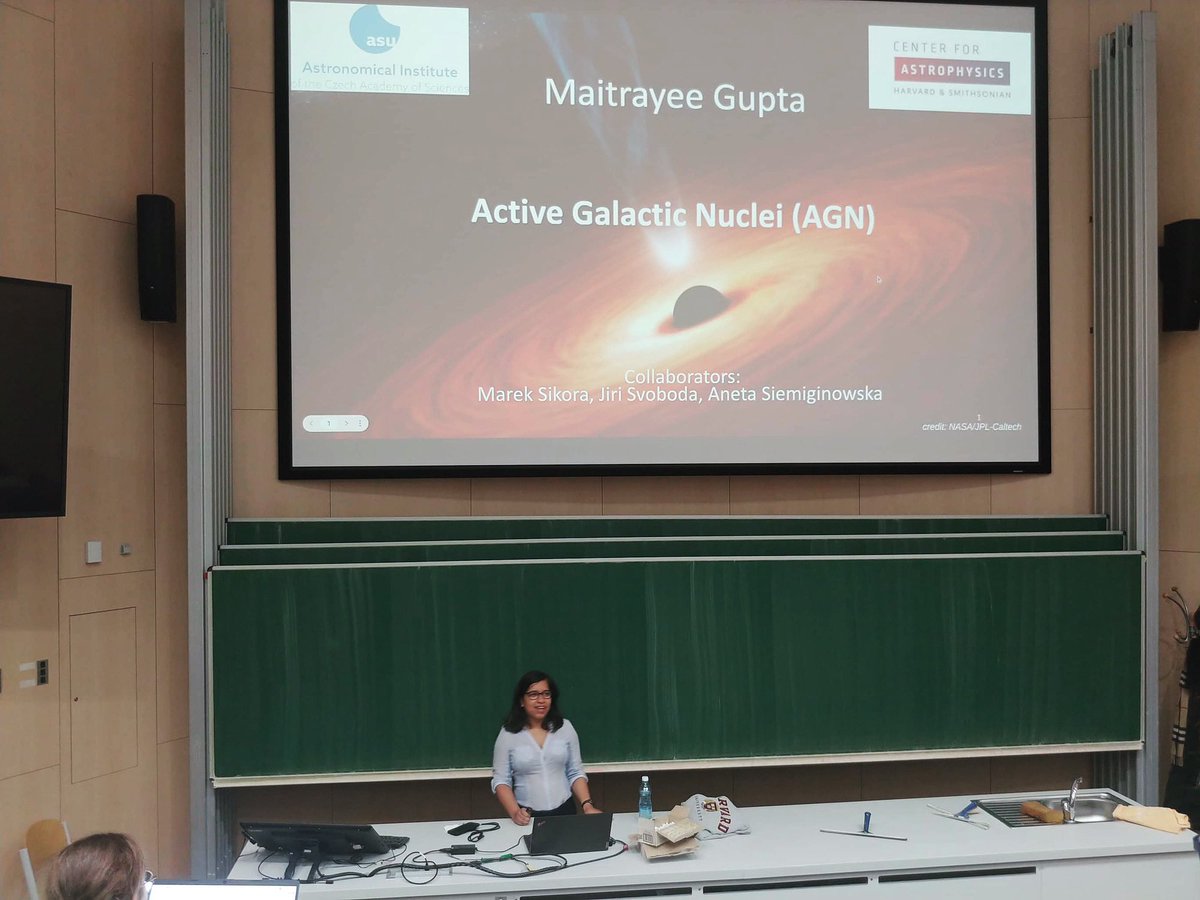 MaitrayeeGupta's tweet photo. Nothing excites a lecturer more than walking into a room and seeing three whole blackboards to work with 🤩 #ToTheBlackHoleAndBack #university #astrophysics #AcademicChatter https://t.co/y4PjgCZ0qQ