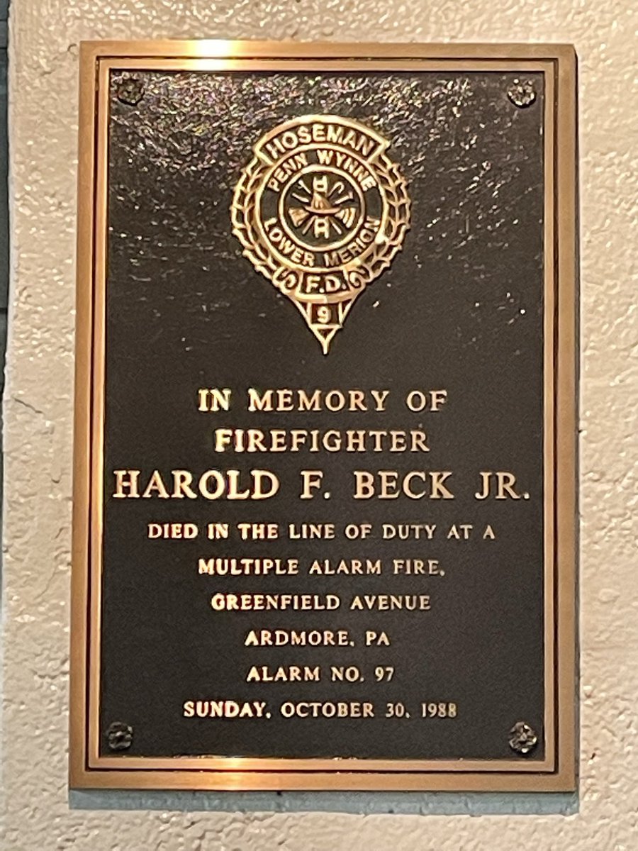 Today we pause to remember Harold Beck, whom we lost in the line of duty 36 years ago today. Harold gave the ultimate sacrifice on Greenfield Avenue in Ardmore at the Kiddie City fire. 
#neverforget #alwaysremember