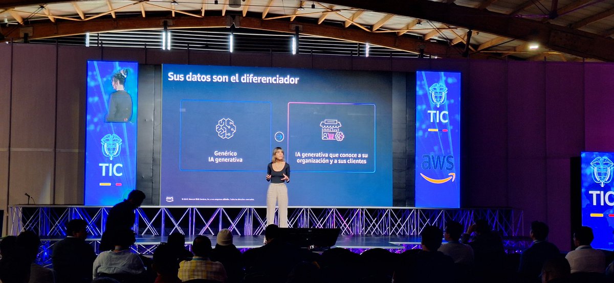 agatadata's tweet photo. La #IA está transformando el sector público en toda América Latina. En #Col40, Laura Álvarez de @AWSLatam comparte casos de éxito en la región. https://t.co/D1QYatL1mb