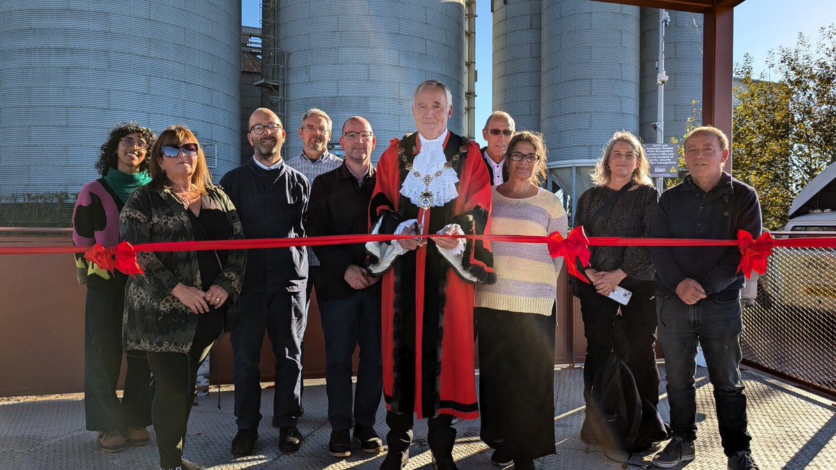 Last Thursday we were delighted to attend the grand opening of ‘Rainham Riverside’, the recently completed, delightful new community garden situated on the site the former Ferry Inn at Easter Industrial Park beside the tidal Thames.

linkedin.com/feed/update/ur…