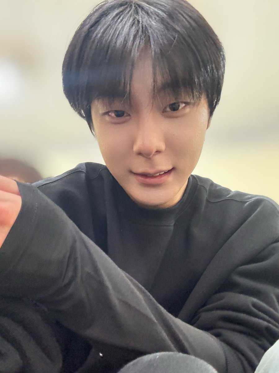 uwuvicton's tweet photo. MY BOYFRIENDS? https://t.co/3vOiB72SJs