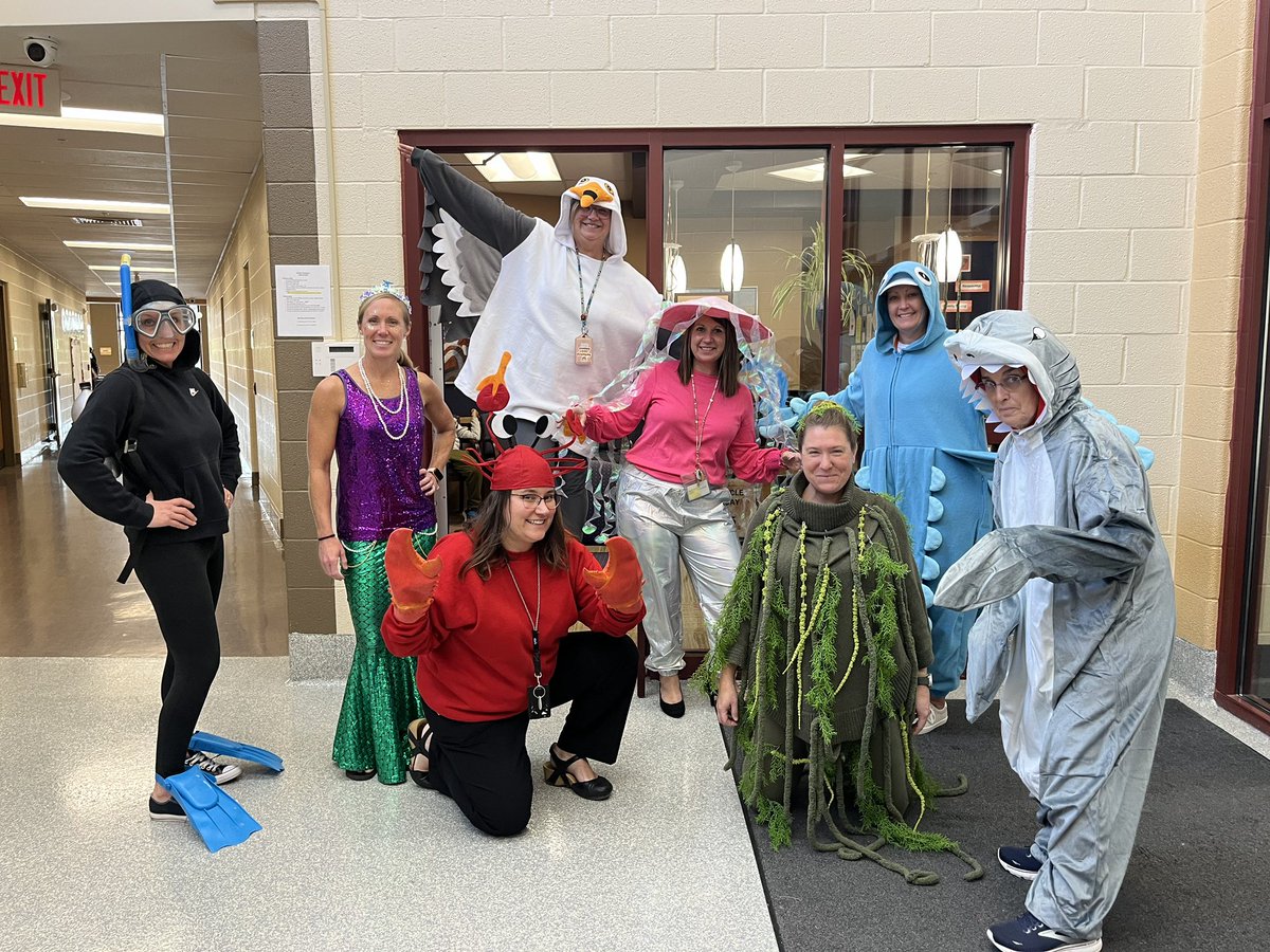 Lingle Office Staff - Under the Sea!