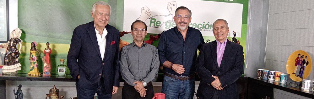 Hoy 18 hrs. OAXACA EN LA MIRA, Cornelio Merlin, <a href="/efektoaguila/">Alfredo Martínez d A</a> y <a href="/rcastellanosh/">Raúl Castellanos</a> conversan con José Antonio Hernández Fraguas <a href="/JAHFraguas/">José Antonio Hernández Fraguas</a>, sobre temas de política internacional y nacional.

📌En bit.ly/2uZT1Ni, bit.ly/2XlB9xc, <a href="/ecmcnoticiasmex/">Editorial Corporativo de Medios de Comunicación</a> y <a href="/Revista_mujeres/">Revista mujeres Shaíque</a>