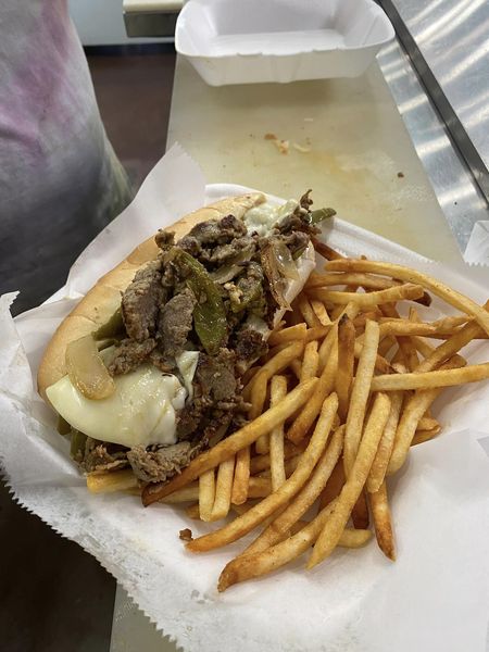 TwoChixs's tweet photo. Happy Wednesday Come on down and see us, check out today's special or order online.
We are open from 11:00 AM-7:00 PM.
📷704-560-9711📷
*
📷 102 S Main st. Belmont 📷
*
📷Order ahead https://t.co/bpcX1Q5XX3
*
📷 📷 📷 📷📷📷📷📷📷📷
#sandwichesandscoops #704eats #belmontncliving https://t.co/oqx7kPDucK