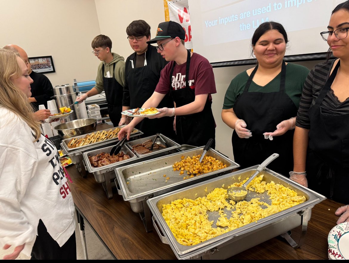 Rick_Yzaguirre's tweet photo. From our traditional Lunch & Learns to our now 1st ever Breakfast & Learn!!! Our @NISDHarlan teachers really enjoyed all the Educational AI info presented by the one and only @Terry_Chiles !!! Nothing like breaking bread and learning with colleagues!!! @nisd https://t.co/3bdA9c7IjR