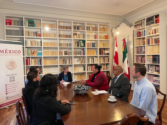 Visita de funcionarios de la Secretaría de Salud, participantes en el curso "Economía de la Salud y Salud Digital" en la Universidad de Aalborg y del representante del Ministerio del Interior y de Sanidad danés. Un fructífero intercambio de ideas y conocimiento en la materia.