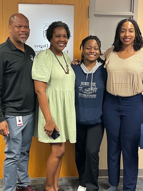 gtadmission's tweet photo. Thank you to our partner institutions for advising students through The Regents' Engineering Pathways Program (REPP) and Dual Degrees Engineering Program (DDEP) and for allowing us to surprise some incredible new Yellow Jackets with early transfer acceptances this past week!🥳🐝 https://t.co/e0WfMTV2O5