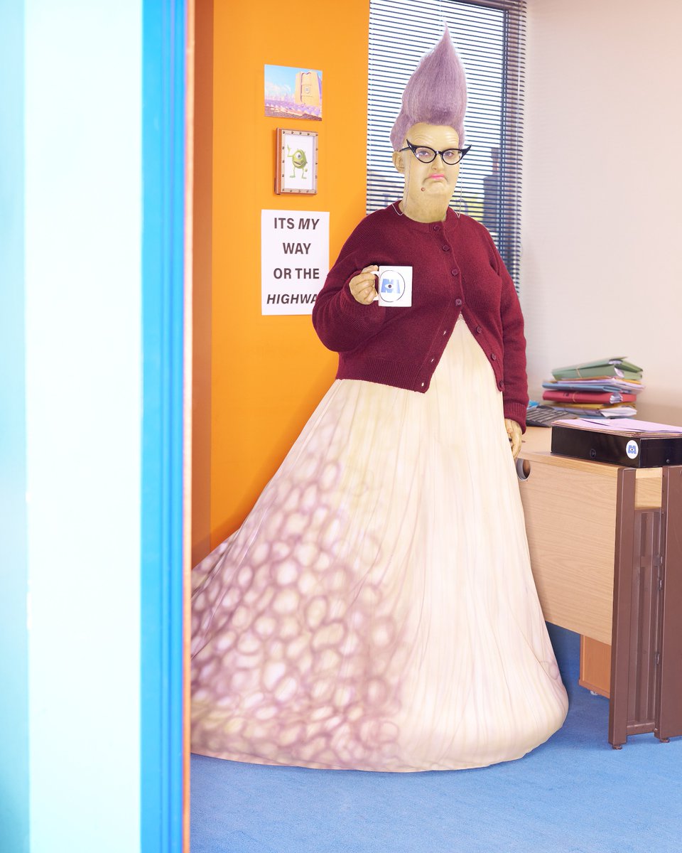 ameliadimz's tweet photo. Roz from Monsters Inc. the original office siren https://t.co/Vye5KM3nsE
