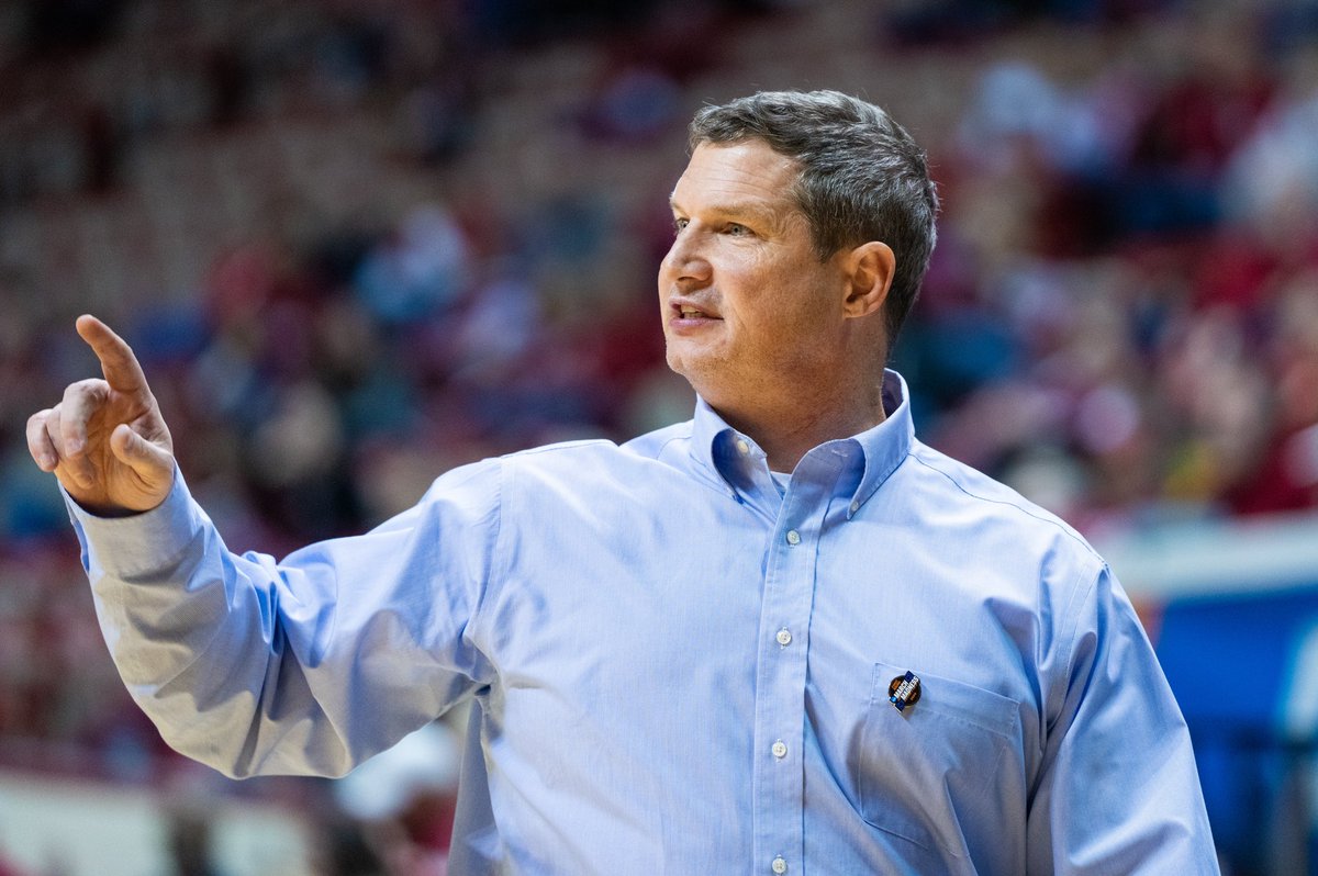 Mid-Major Top 25 Poll <a href="/collegeinsider/">College Insider Inc.</a> 

1 Gonzaga (27)
𝟮 𝗙𝗚𝗖𝗨 (𝟮)
3 Ball State (1)
4 MTSU (1)
5 Princeton 

#Raining3s