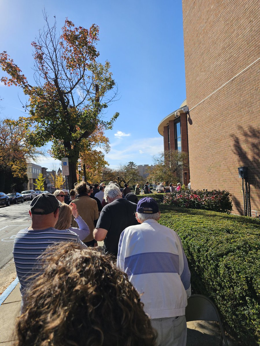 RightWingMeanie's tweet photo. There was a 96 y.o. veteran waiting in line 3 hours in Bucks County yesterday to vote. A U.S. Marine, ww2 vet. He brought his own chair.

Is he one of the Trump Supporters you're calling a piece of garbage Mr. President? Madame Vice President?
@potus @vp @JoeBiden @KamalaHarris https://t.co/Fsqxmk8xOh