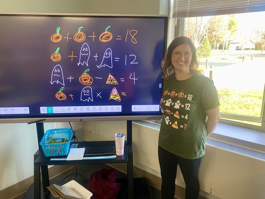 SMSSwormville's tweet image. Pumpkin + Ghost x Candy Corn = ? Mrs. Whipple&apos;s middle school math students worked at solving this brain teaser today which was also featured on her shirt! Comment below if you know the answer... 🎃👻 
#orderofoperations #PEMDAS #halloween2024 #middleschoolmath