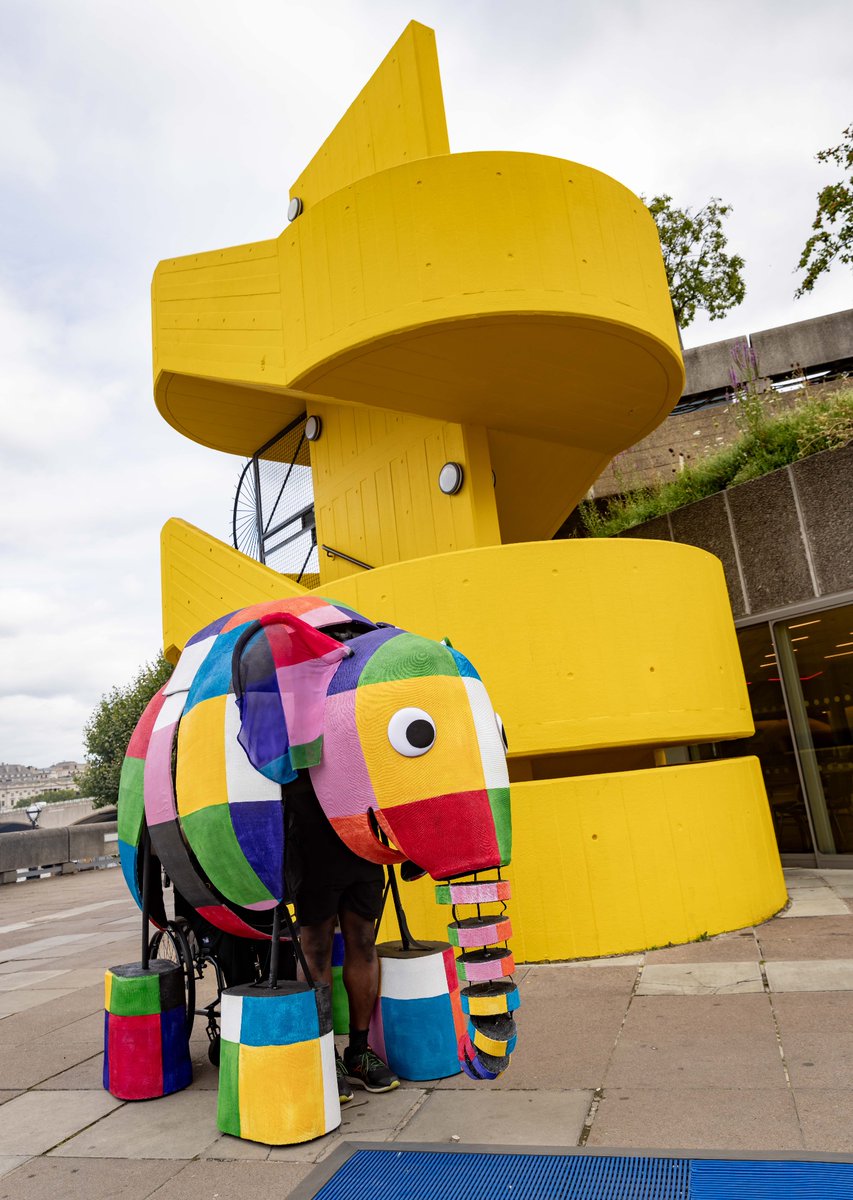 Fab time at the Southbank today for #ElmerAdventureLive with family theatre company <a href="/TallStoriesLive/">Tall Stories</a> 
A magical, musical introduction to theatre with clever puppetry &amp; captivating storytelling &amp; songs. We loved it! The Elmer Adventure runs until Sun Nov 3
southbankcentre.co.uk/whats-on/the-e…