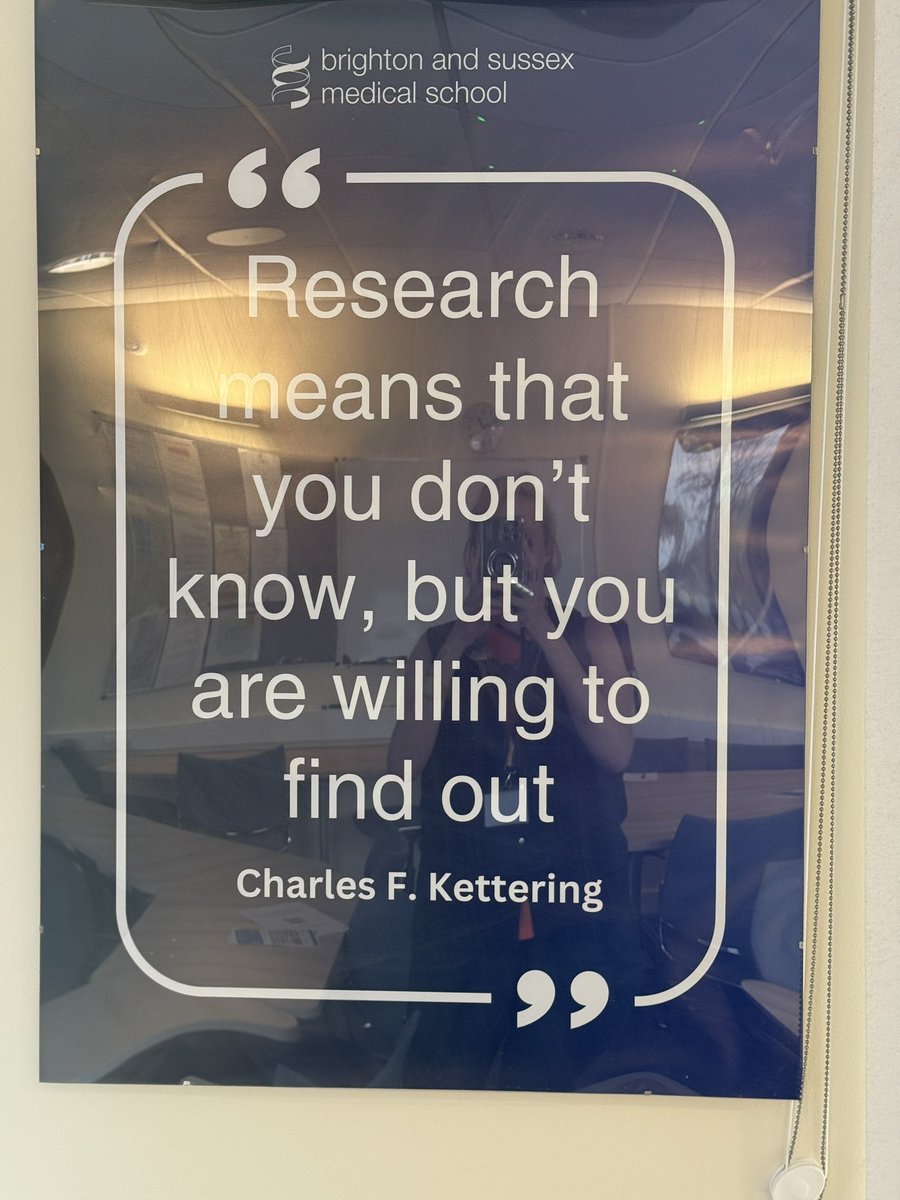 Wonderful session from Matt in Comms <a href="/BSMSMedSchool/">BSMS</a> today, organised by <a href="/MasseyDeeptima/">Deeptima Massey</a> and colleagues to understand importance of #research #data visualisation on social media