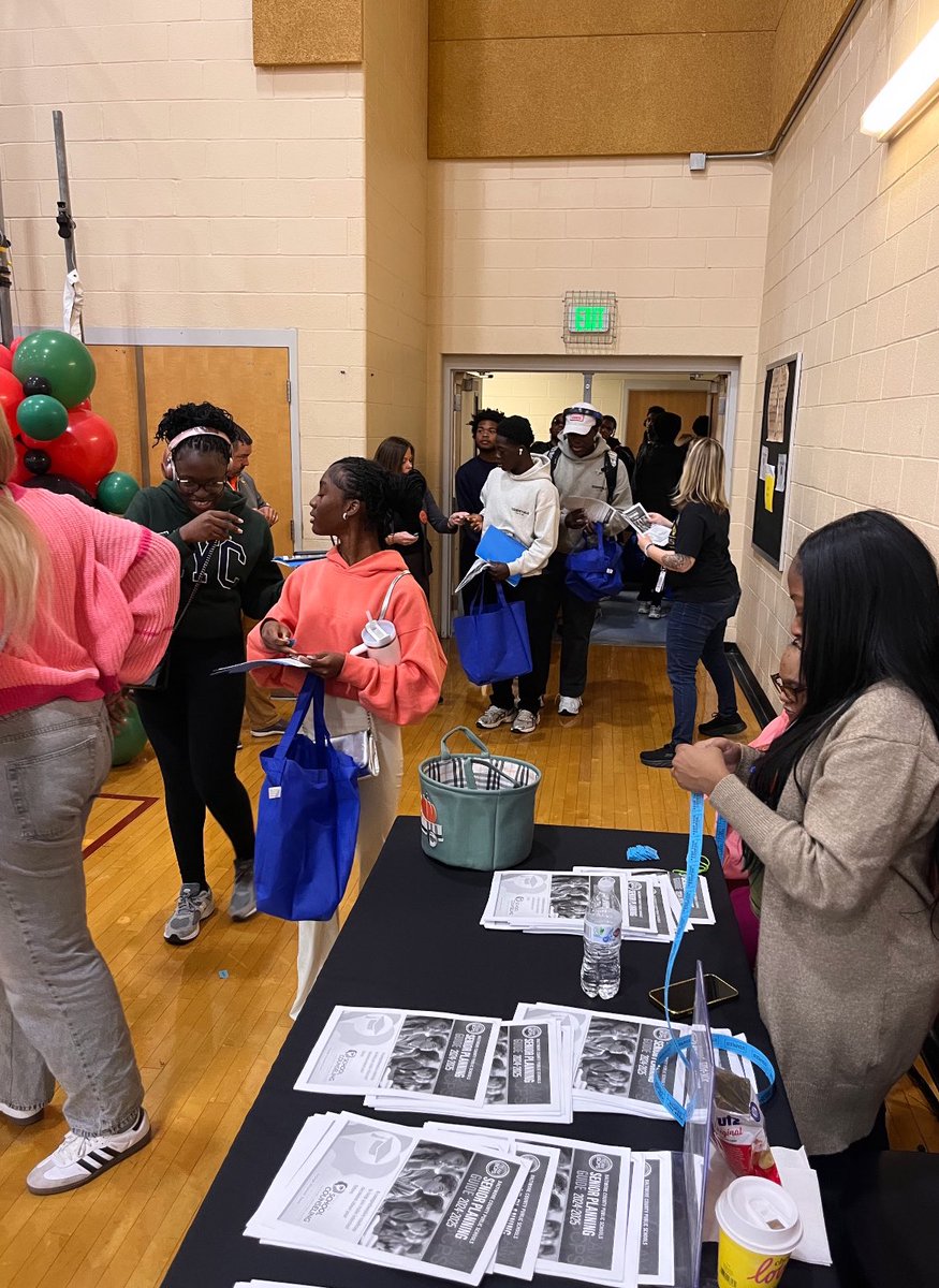 MzYounger tweet media