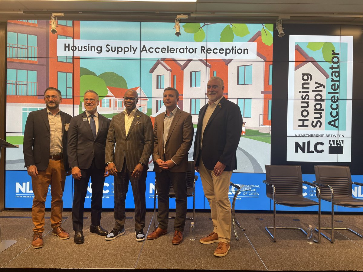 Clarence Anthony tweet media