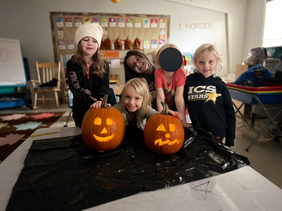 The Ks <a href="/ICSColliers/">ImmaculateConception</a> certainly aren’t afraid to get their hands dirty! Working together to design jack-o’-lantern faces, and scooping out our pumpkins. All ready for Halloween 🎃 👻