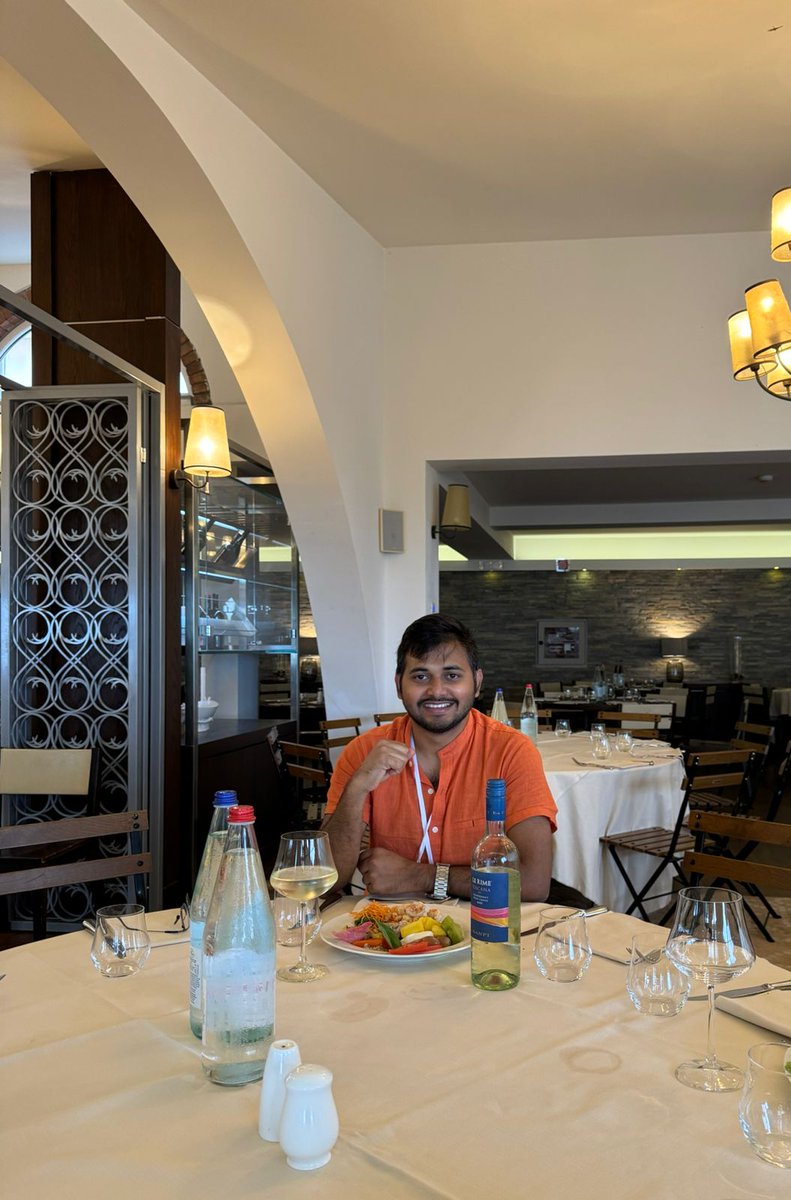 bapinkpanda's tweet photo. The opportunity to present my ongoing work (thanks to @HolthuisL) was a pleasure at this beautiful meeting @EMBO ER 2024 in Barga,Italy! 

Great talks, terrific discussions, good food, &amp; lots of open questions fenced this well organized dedicated meeting! 

🥂 https://t.co/nkvlMKPnea