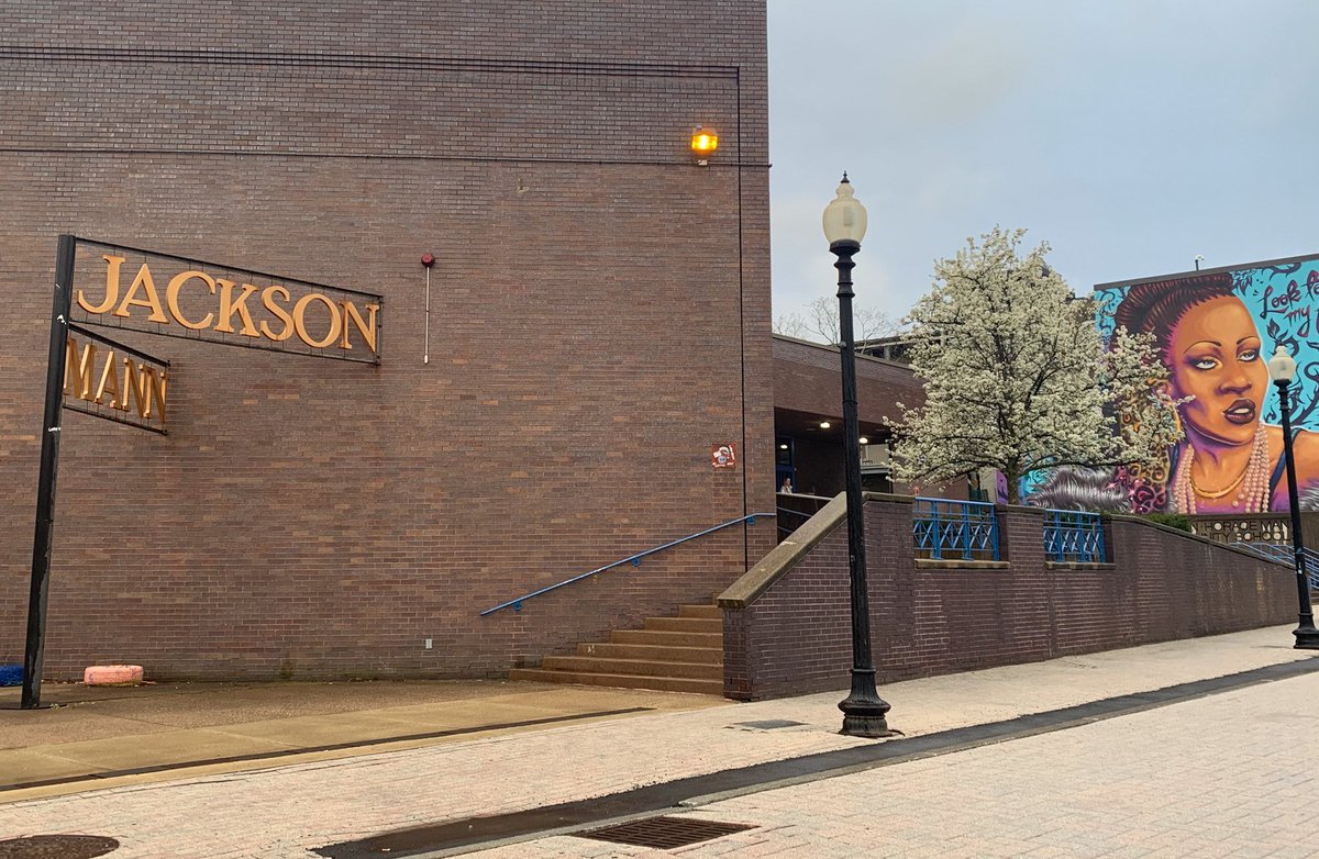 Kevin G. Honan (@repkevinhonan) on Twitter photo Providing childcare, after-school and adult programs, <a href="/JacksonMann/">JacksonMannCommunityCenter</a> has been a vital resource in #Allston #BrightonMA for generations.
Thanks <a href="/LizBreadon/">Councilor Liz Breadon 🏳️🌈</a> for your leadership hosting the City Council before a packed crowd and giving #AB an opportunity to voice their support. Providing childcare, after-school and adult programs, <a href="/JacksonMann/">JacksonMannCommunityCenter</a> has been a vital resource in #Allston #BrightonMA for generations.
Thanks <a href="/LizBreadon/">Councilor Liz Breadon 🏳️🌈</a> for your leadership hosting the City Council before a packed crowd and giving #AB an opportunity to voice their support.