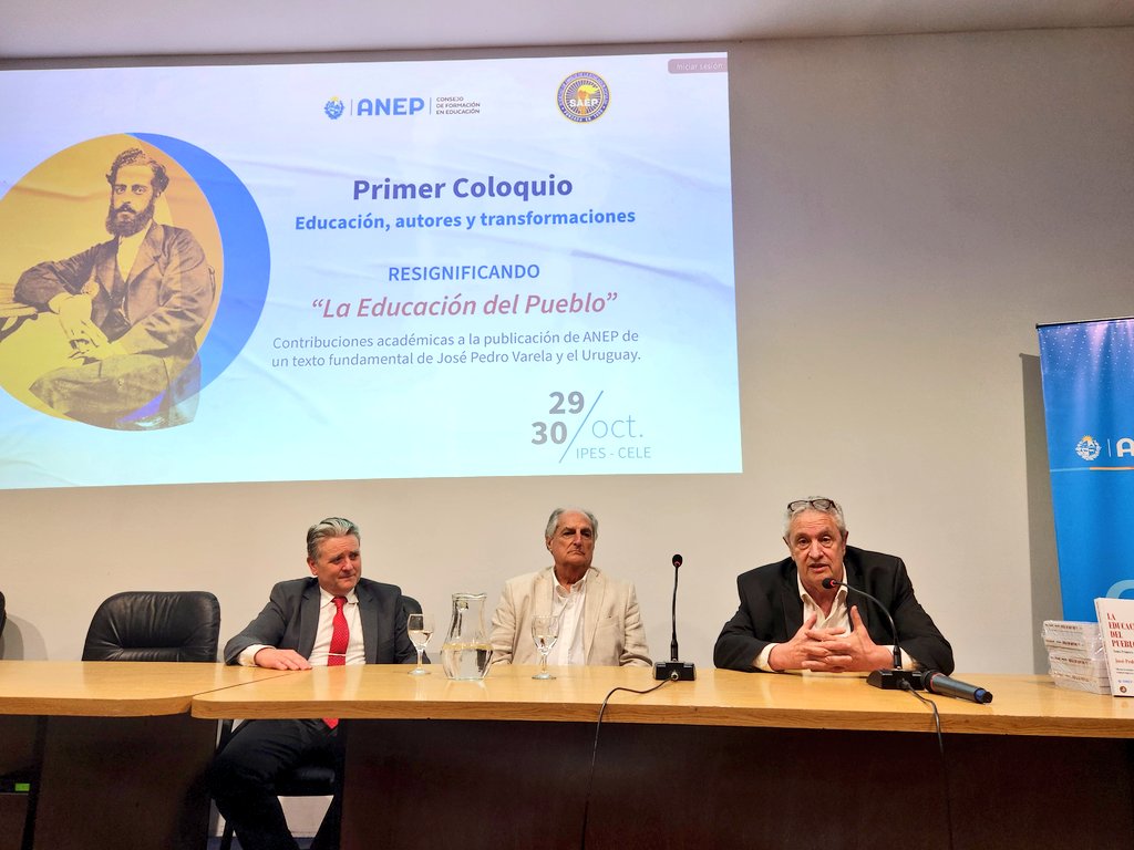 cfe_anep's tweet photo. @fucepablo1 @ANEP_Uruguay @IUSURUY @ANIIuy @dges_Uruguay @ManoloFloresS @CursosIpes @RamaClaudio @vickitacaceres @mediospublicosu Presentación de la edición de la ANEP de "La Educación del Pueblo", en conmemoración del 150 aniversario de su primera publicación, a cargo del consejero del CODICEN, Dr. Juan Gabito, el presidente del @cfe_anep, Prof.  Víctor Pizzichillo y el director del IPES, Ec. @RamaClaudio https://t.co/DQgUPmf7XC