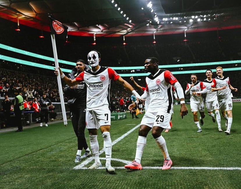 ReddHunters's tweet image. 🚨🚨🚨 BREAKING NEWS

ELON MUSK HAS JUST CHANGED THE LIKE BUTTON! 

#Halloween