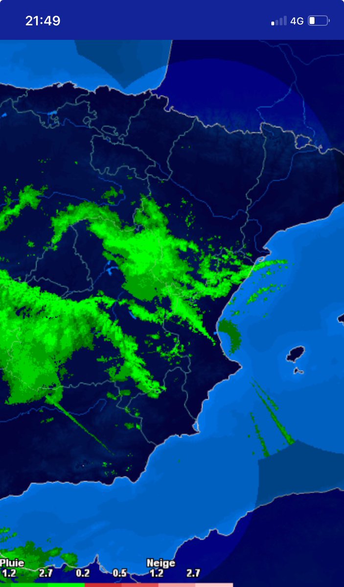 Un quartier près de Valencia ce matin! Quartier construit sur la zone d’expansion du fleuve voisin.