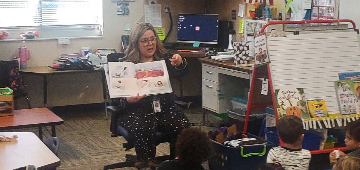 Principal Leader Michelle Carralero Cadre 9, Reading to our Conway Cougars! The butterflies in the belly inspired them to read 😀!