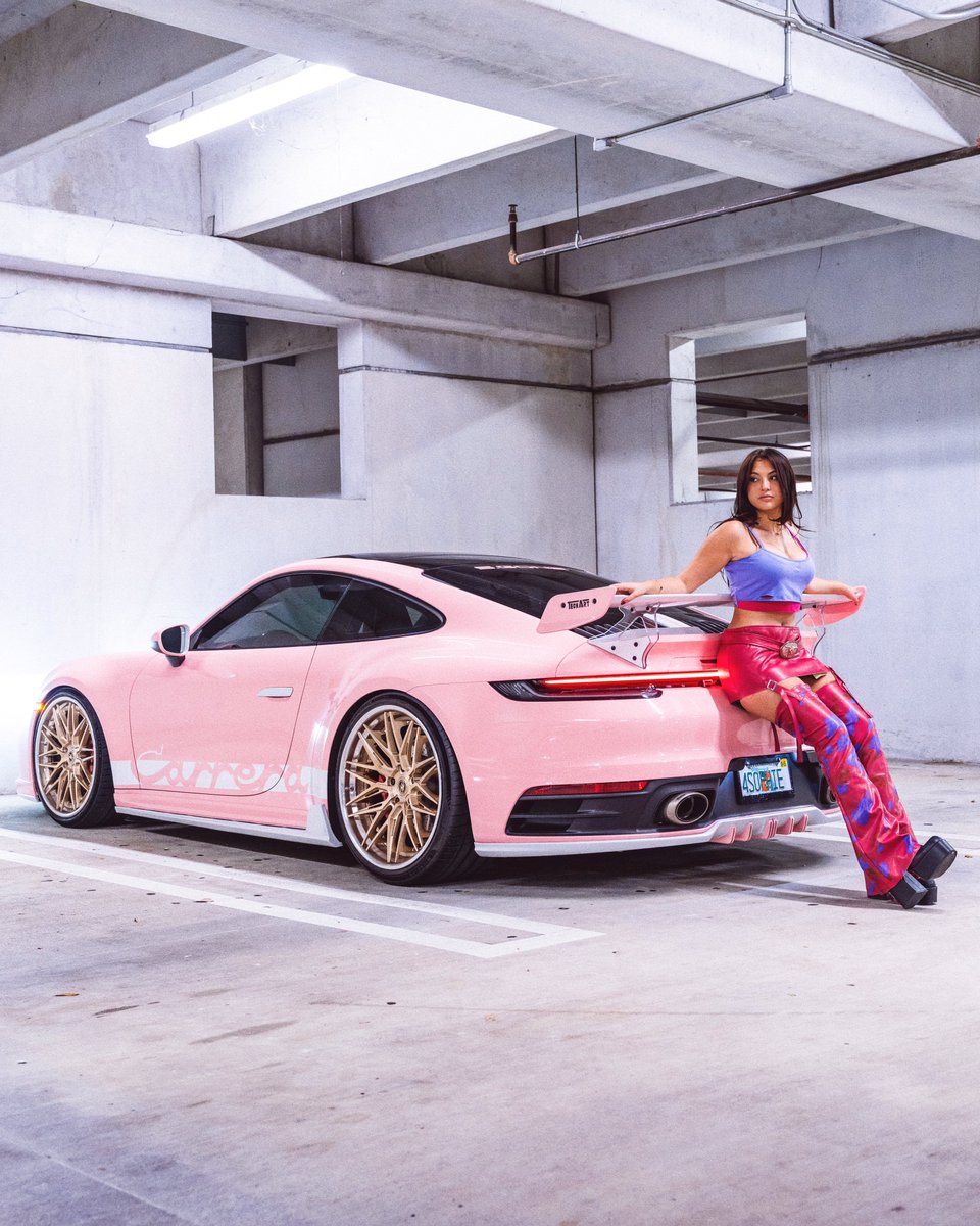 Suki Upgraded. New modeling work for VelosDesign Porsche 🎃