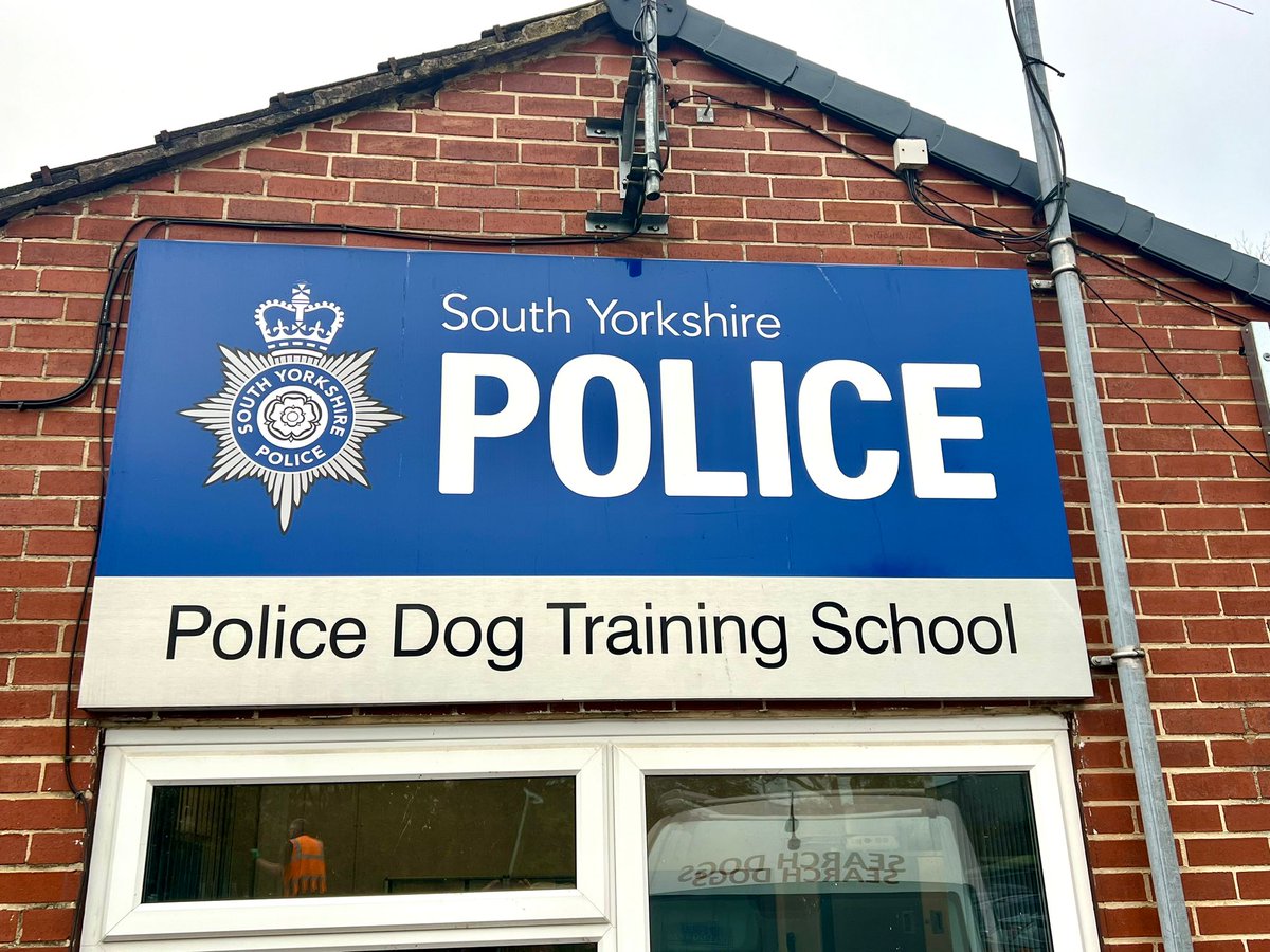 East Mids Fire Dog tweet media