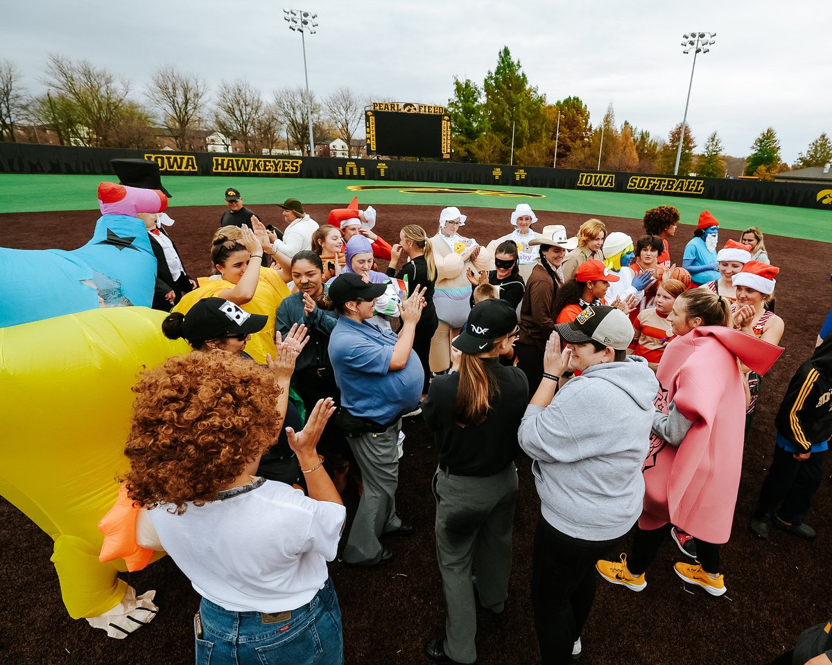 Iowa Softball tweet media