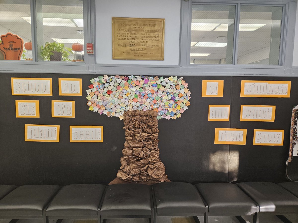 Our students at School 6 are falling for kindness! 🍂 Each leaf represents an act of kindness, reminding us that respect grows in small actions every day. #RespectWeek #KindnessInAction