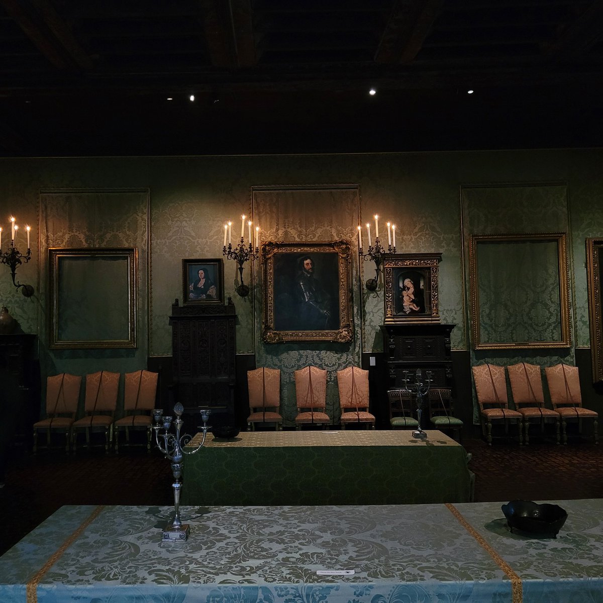 maiamindel's tweet image. The Gardner museum is really cool by the way and because they&apos;re not allowed to move anything in the collection they just left a bunch of empty spaces for whenever they get the paintings back

Also if you&apos;re called Isabella your ticket is free